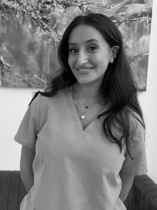 Dr Yeganeh Noodeh